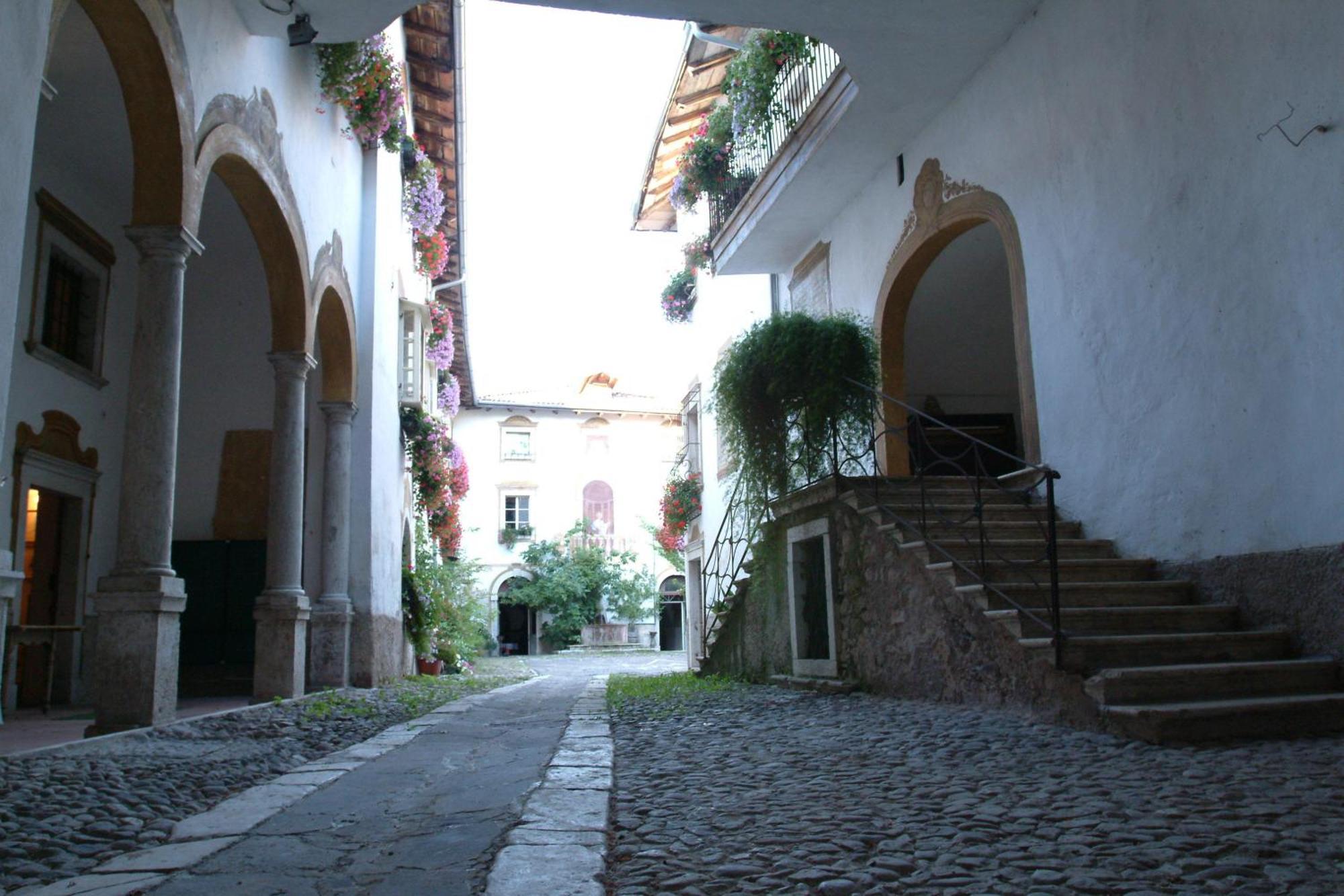 Villa Bertagnolli - Locanda Del Bel Sorriso Trento Exteriör bild
