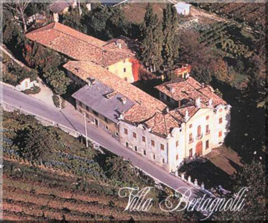 Villa Bertagnolli - Locanda Del Bel Sorriso Trento Exteriör bild