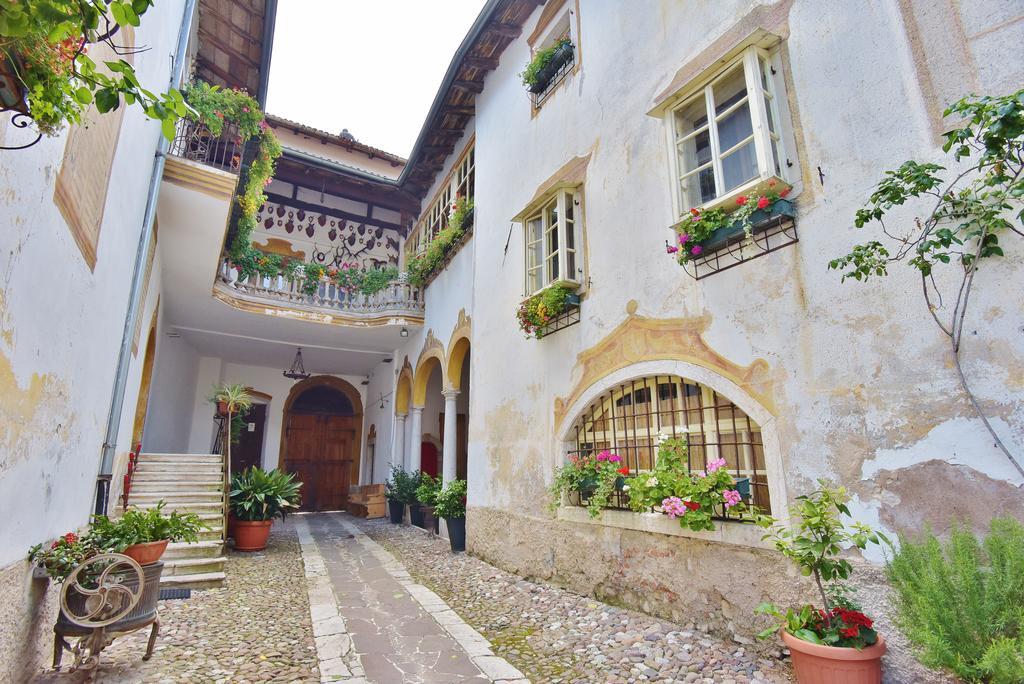 Villa Bertagnolli - Locanda Del Bel Sorriso Trento Exteriör bild