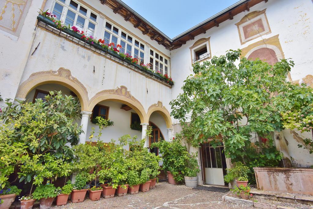 Villa Bertagnolli - Locanda Del Bel Sorriso Trento Exteriör bild